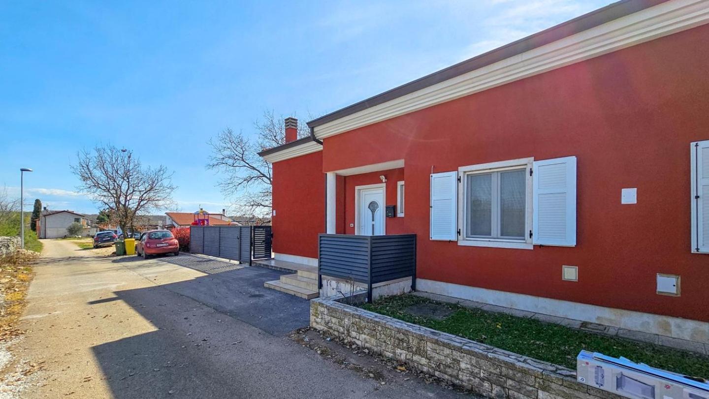Casa Lutoma Vila Kmeti Exterior foto